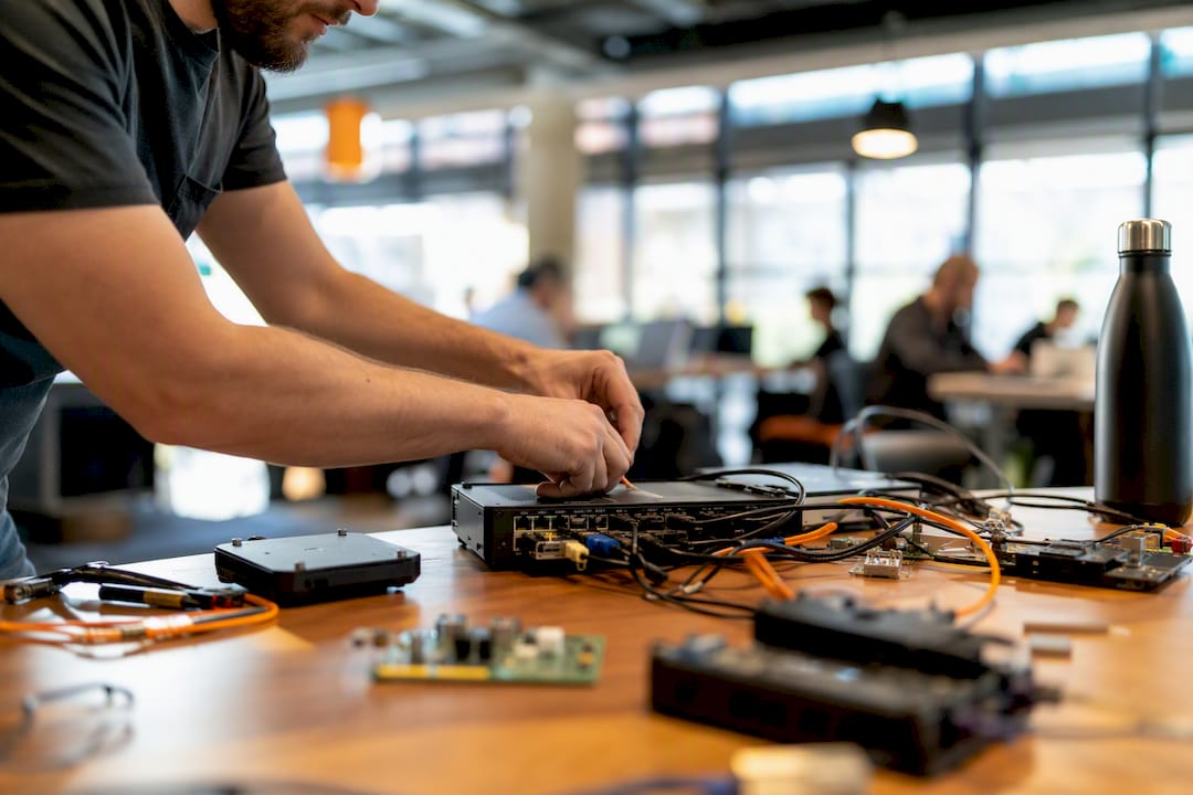 When to Hire a Developer: Zapier Alternatives for SMEs with 20+ Users